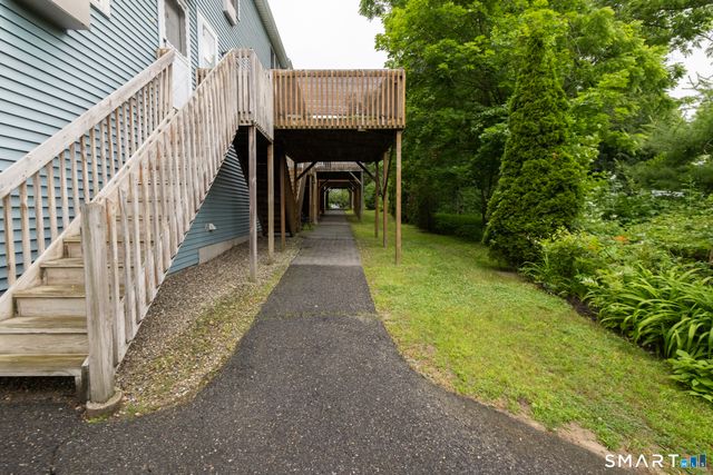 327 Hillside Avenue 11, Torrington, CT 06790