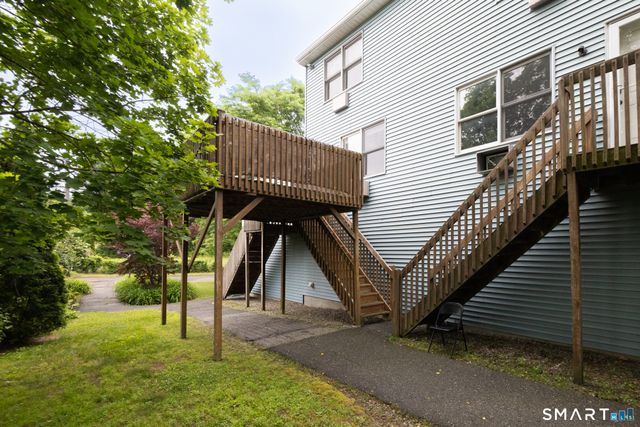 327 Hillside Avenue 11, Torrington, CT 06790