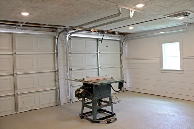 528 Prairie Street, Columbus, TX 78934