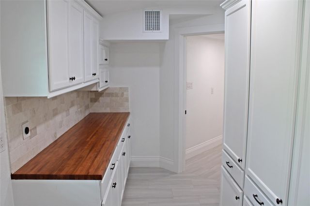 528 Prairie Street, Columbus, TX 78934