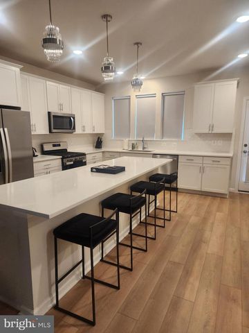 234 MAINSTREAM DR, Laurel, MD 20724