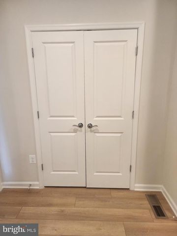 234 MAINSTREAM DR, Laurel, MD 20724