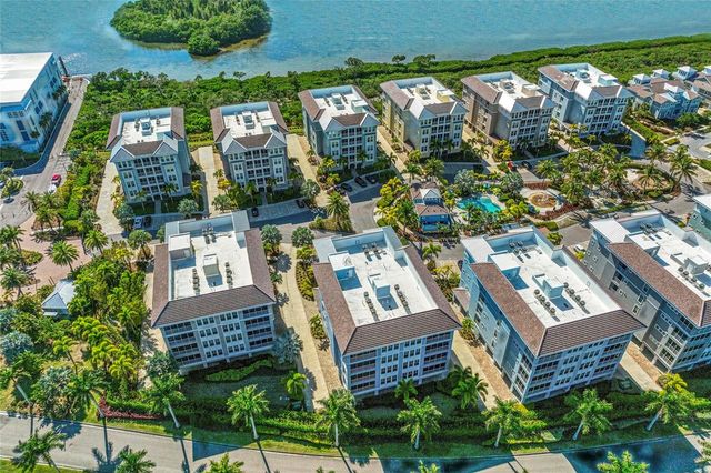 391 ARUBA CIRCLE 101, Bradenton, FL 34209