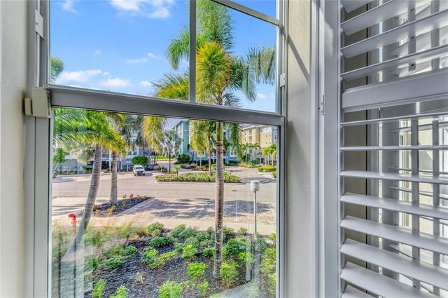 391 ARUBA CIRCLE 101, Bradenton, FL 34209