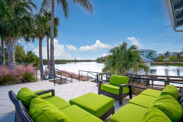 391 ARUBA CIRCLE 101, Bradenton, FL 34209