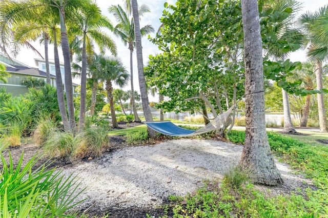 391 ARUBA CIRCLE 101, Bradenton, FL 34209