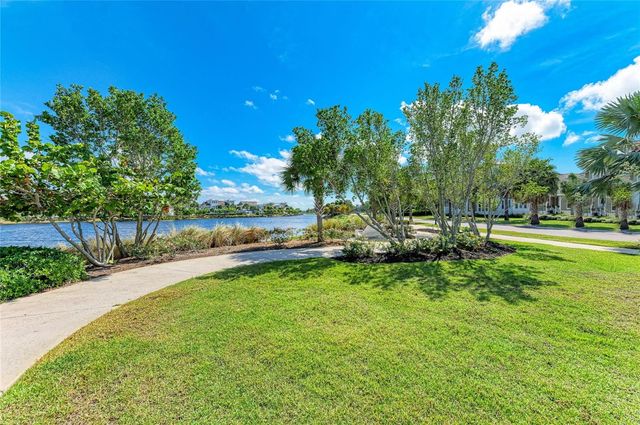 391 ARUBA CIRCLE 101, Bradenton, FL 34209