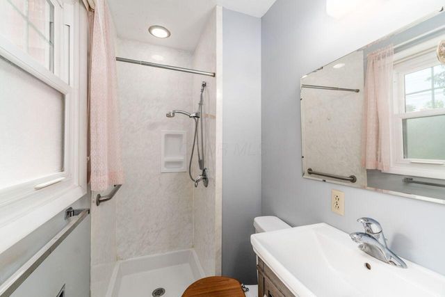 6959 Ardelle Drive, Reynoldsburg, OH 43068