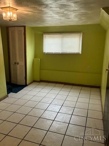 6292 Simpson Avenue, Springfield Twp., OH 45224