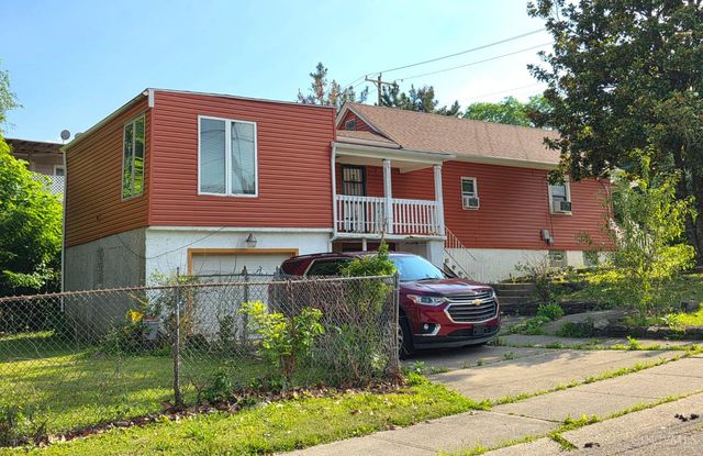 6292 Simpson Avenue, Springfield Twp., OH 45224