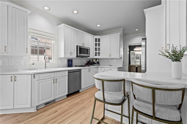 1138 Fairway Gardens NE, Brookhaven, GA 30319