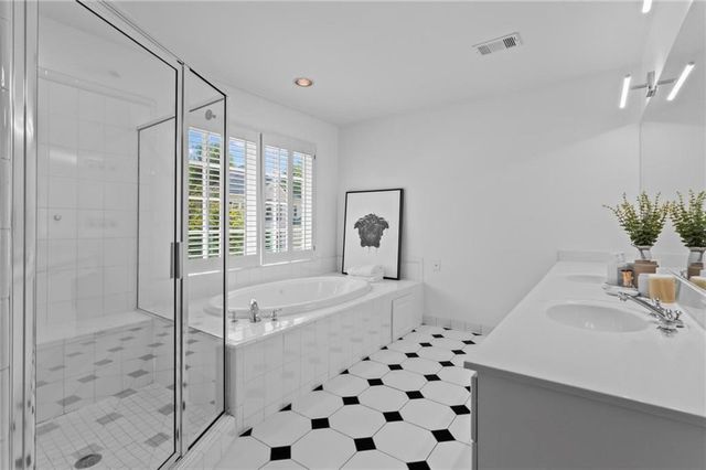 1138 Fairway Gardens NE, Brookhaven, GA 30319