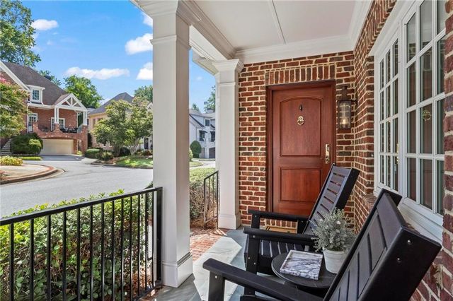 1138 Fairway Gardens NE, Brookhaven, GA 30319