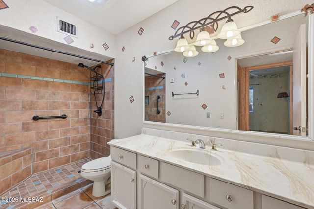 1565 N Paseo Cerca, Green Valley, AZ 85614