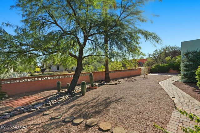 1565 N Paseo Cerca, Green Valley, AZ 85614