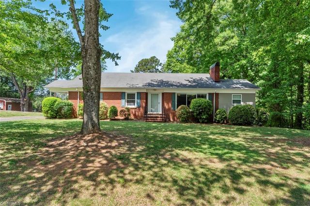 213 Old Westfield Road, Pilot Mountain, NC 27041