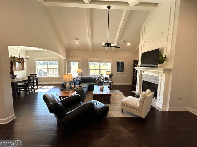 438 Davis Lake, Pine Mountain, GA 31822