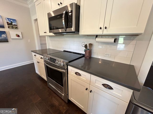 438 Davis Lake, Pine Mountain, GA 31822