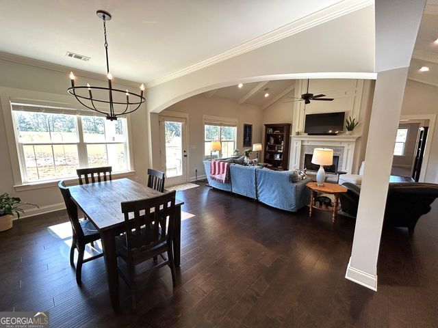 438 Davis Lake, Pine Mountain, GA 31822