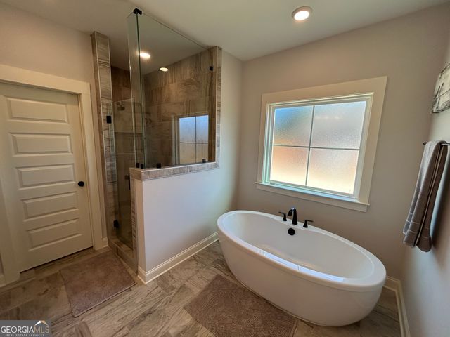 438 Davis Lake, Pine Mountain, GA 31822