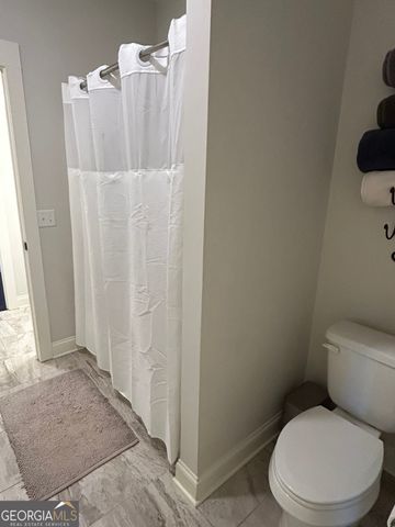 438 Davis Lake, Pine Mountain, GA 31822