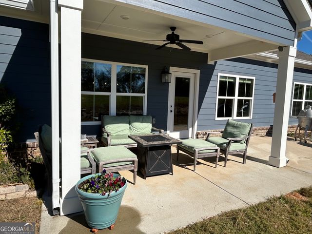 438 Davis Lake, Pine Mountain, GA 31822