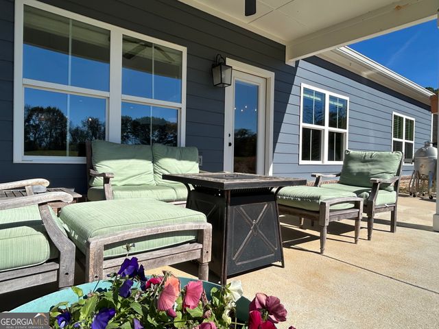 438 Davis Lake, Pine Mountain, GA 31822