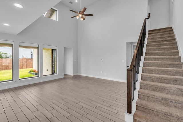 8702 Harbor Pines Drive, Cypress, TX 77433