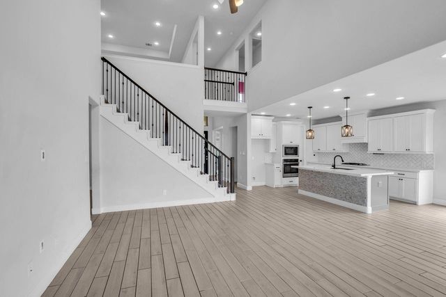 8702 Harbor Pines Drive, Cypress, TX 77433