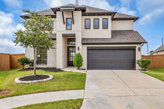 8702 Harbor Pines Drive, Cypress, TX 77433