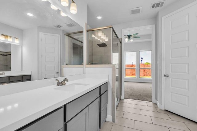 8702 Harbor Pines Drive, Cypress, TX 77433