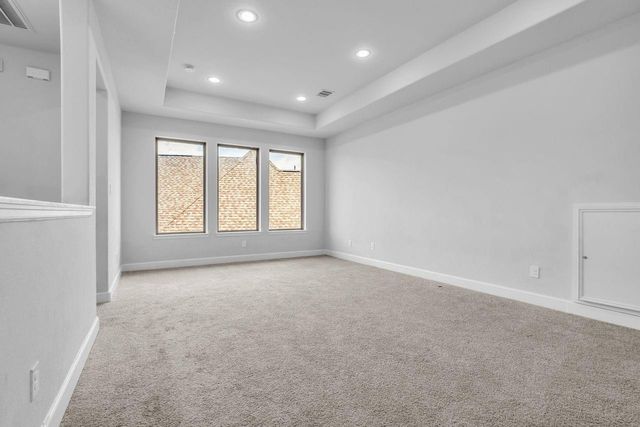 8702 Harbor Pines Drive, Cypress, TX 77433
