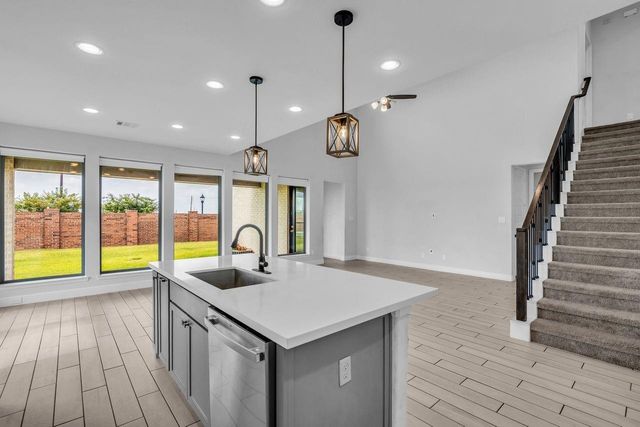 8702 Harbor Pines Drive, Cypress, TX 77433