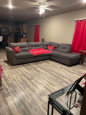 321 N Sherman Avenue, Lubbock, TX 79415