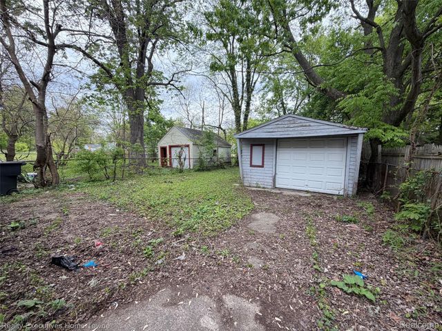 18282 Stout Street, Detroit, MI 48219