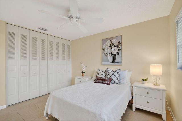 2787 Dudley Dr W Apt D, West Palm Beach, FL 33415