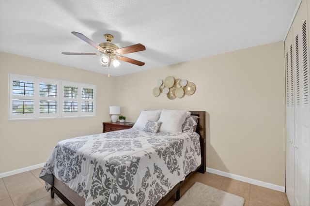 2787 Dudley Dr W Apt D, West Palm Beach, FL 33415