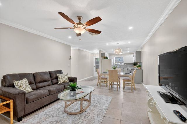 2787 Dudley Dr W Apt D, West Palm Beach, FL 33415