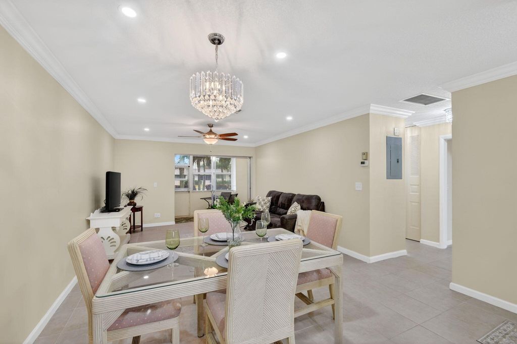 2787 Dudley Dr W Apt D, West Palm Beach, FL 33415