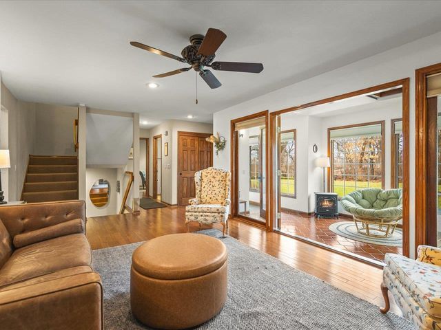 6800 W Thornapple Drive, Janesville, WI 53548