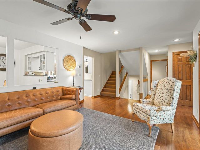 6800 W Thornapple Drive, Janesville, WI 53548