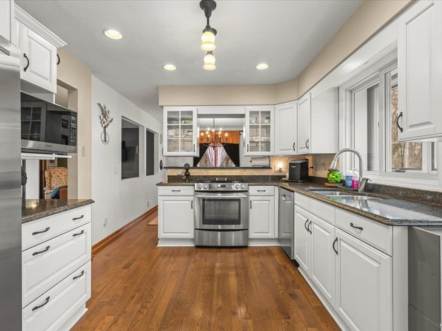 6800 W Thornapple Drive, Janesville, WI 53548