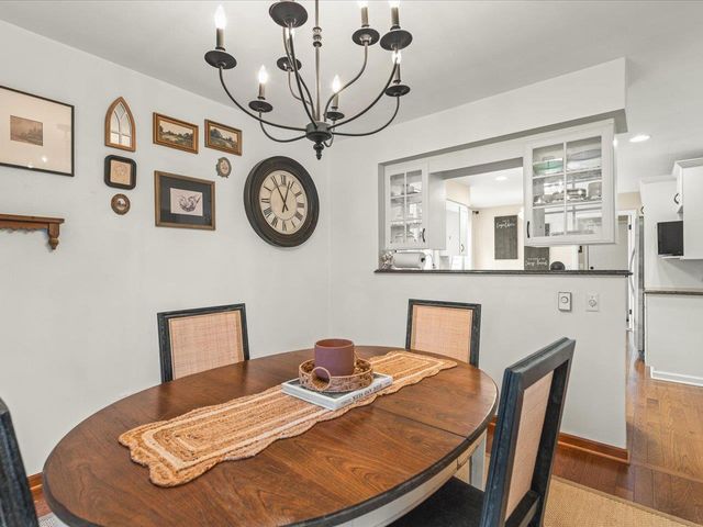 6800 W Thornapple Drive, Janesville, WI 53548
