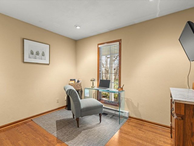 6800 W Thornapple Drive, Janesville, WI 53548