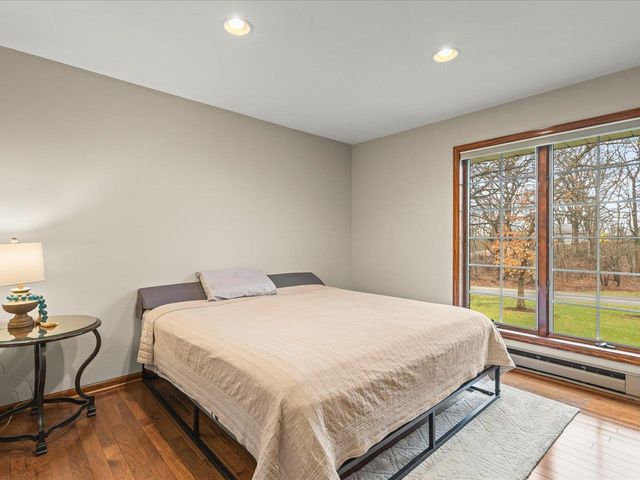 6800 W Thornapple Drive, Janesville, WI 53548