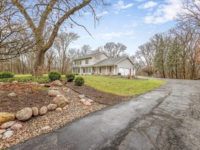 6800 W Thornapple Drive, Janesville, WI 53548