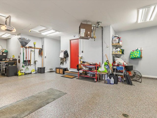 6800 W Thornapple Drive, Janesville, WI 53548