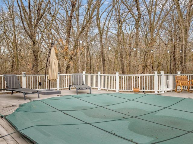 6800 W Thornapple Drive, Janesville, WI 53548
