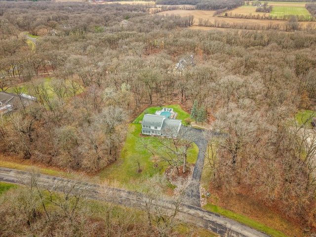6800 W Thornapple Drive, Janesville, WI 53548