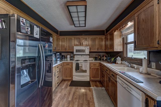 3023 TOMAHAWK DR, Rapid City, SD 57702